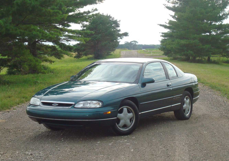 Illustration for article titled The Ten Worst Cars Of The 1990s